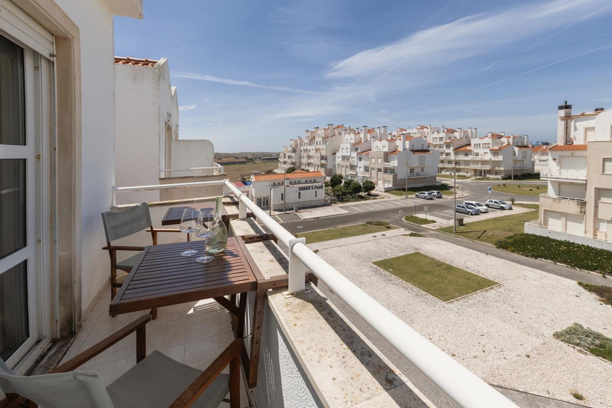 Baleal Beachfront Duplex Apartment Peniche